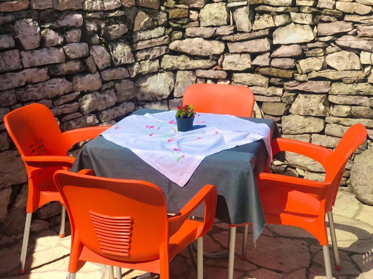 "Mani Guest House" Gjirokaster Exterior photo