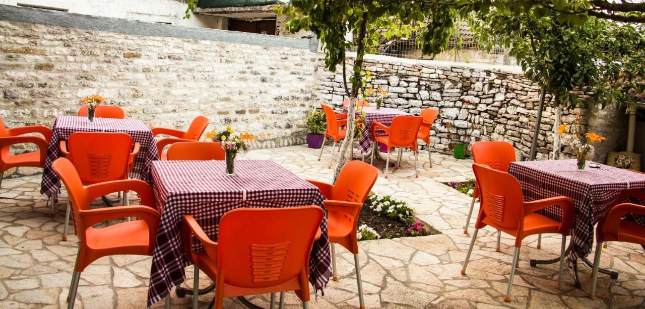 "Mani Guest House" Gjirokaster Exterior photo