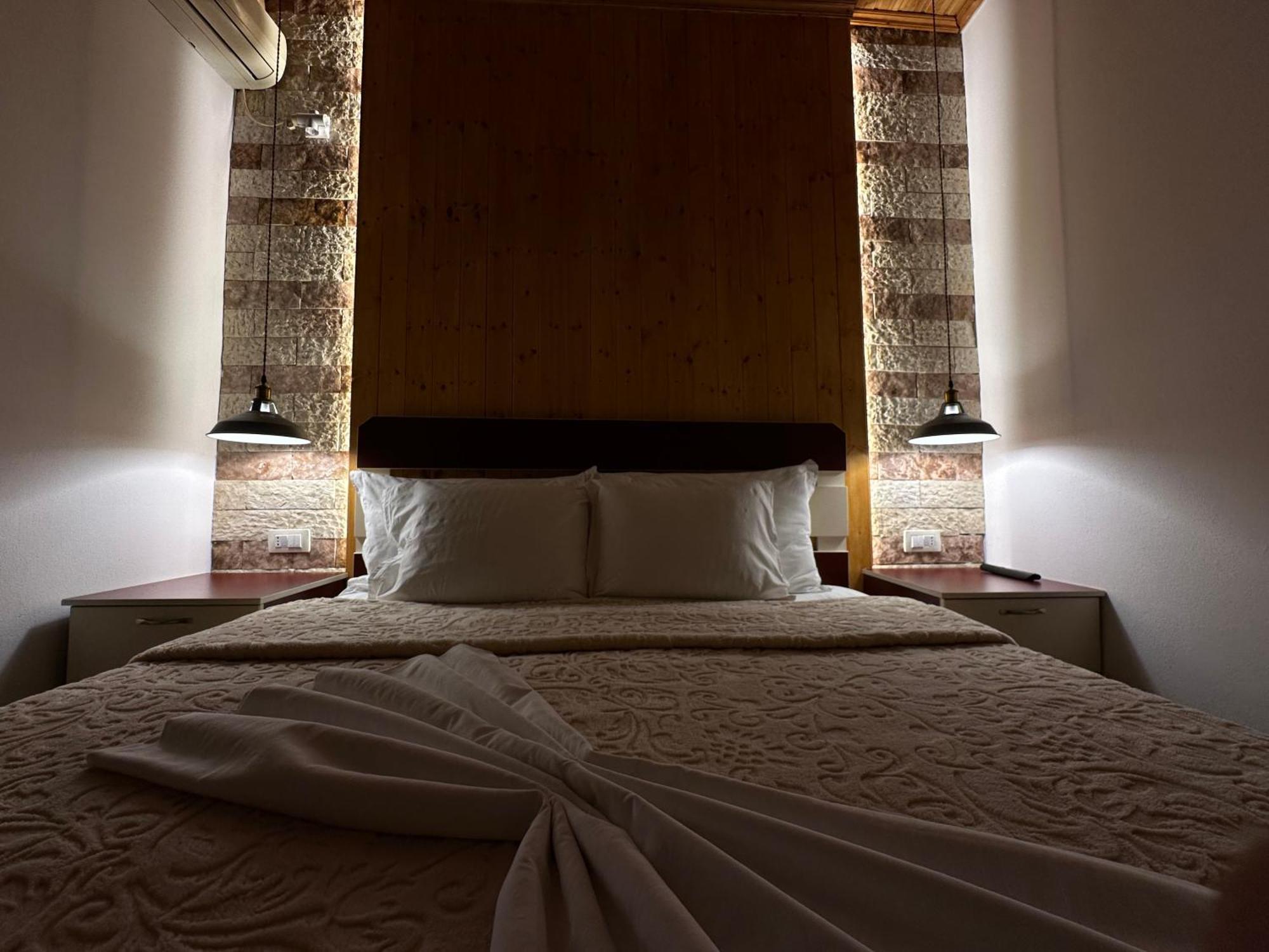 "Mani Guest House" Gjirokaster Exterior photo