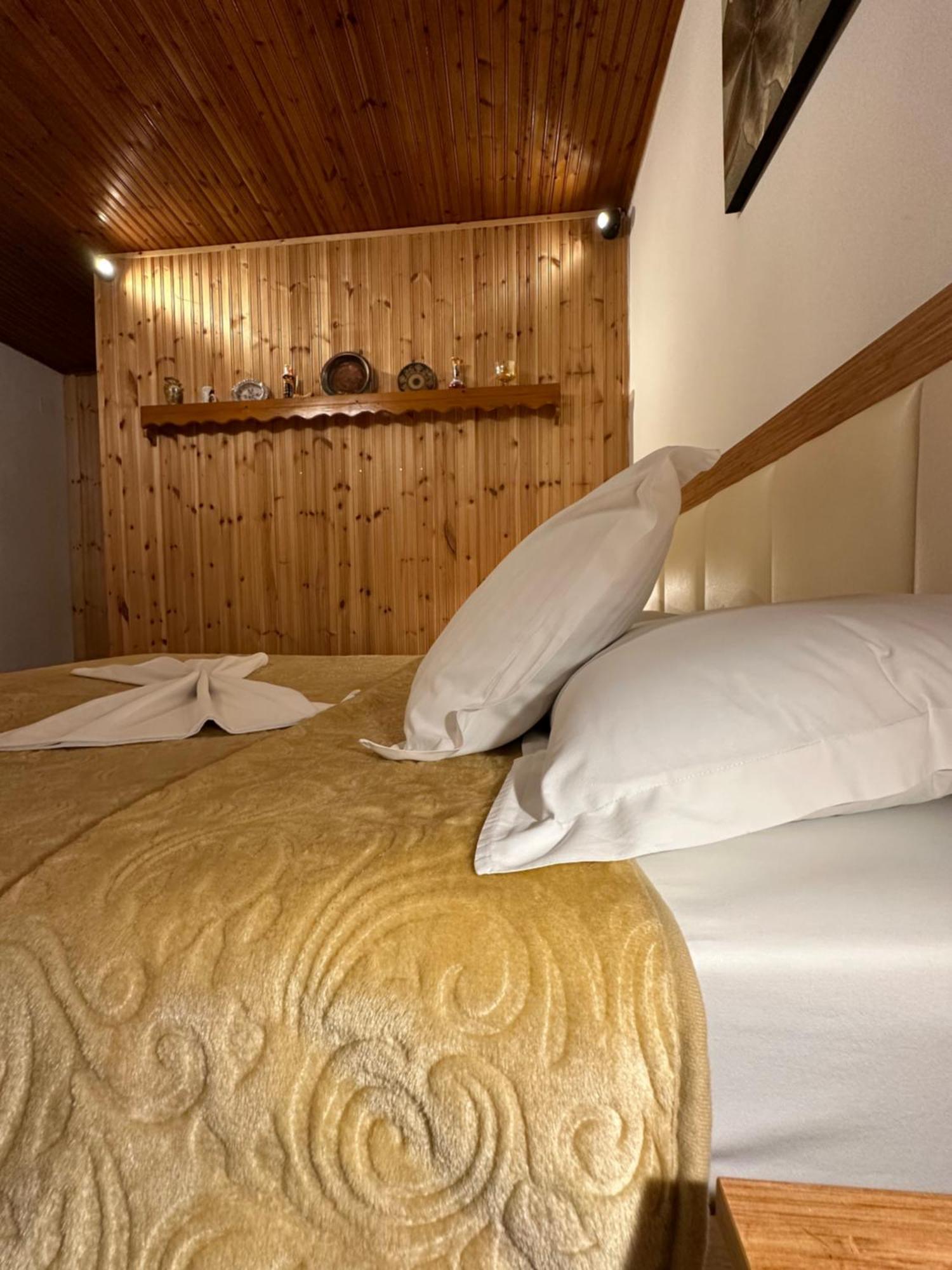 "Mani Guest House" Gjirokaster Exterior photo